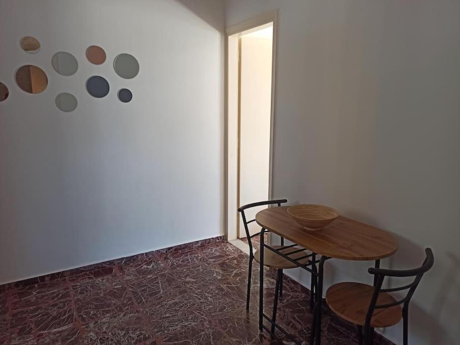Lovely Beachfront Apartment Malaki